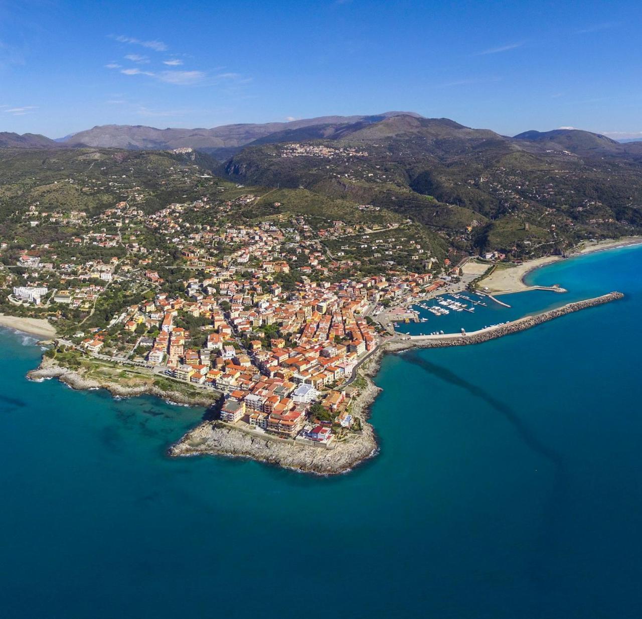 Cala Blanca Villaggio Alberghiero Marina di Camerota Exterior photo